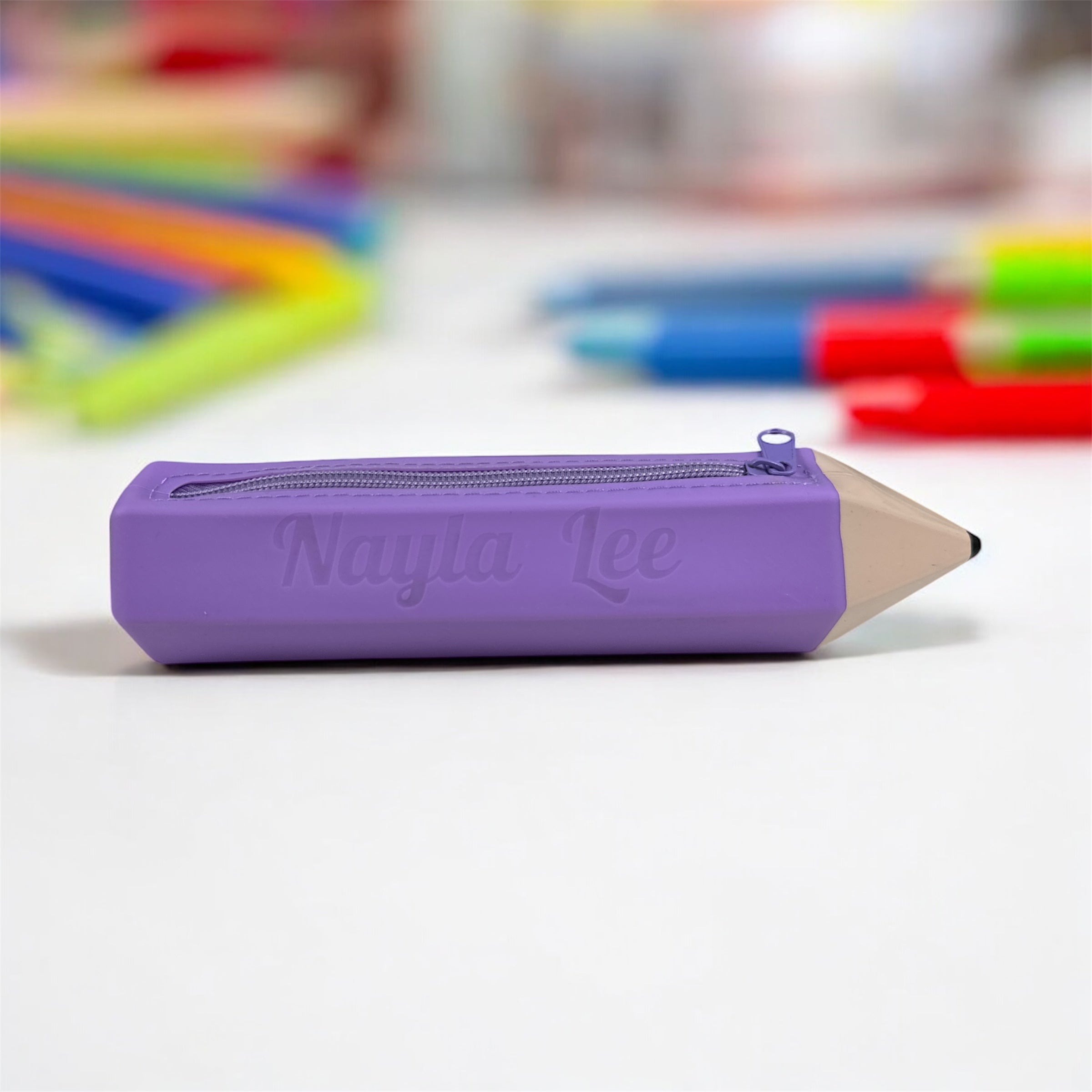 Cartuchera en Forma de Lápiz- Material de Silicona